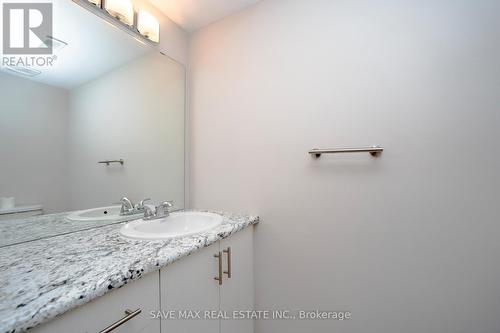 99 - 445 Ontario Street, Milton, ON - Indoor Photo Showing Bathroom