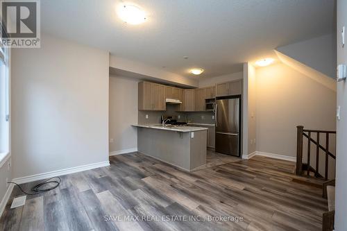 99 - 445 Ontario Street, Milton, ON - Indoor Photo Showing Kitchen