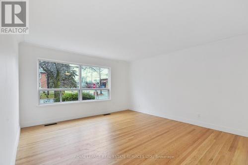 100 - 1 Yorkview Drive, Toronto, ON - Indoor