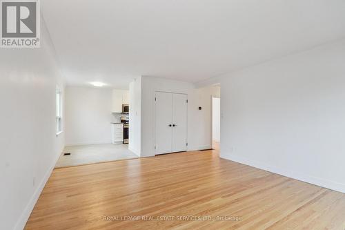 100 - 1 Yorkview Drive, Toronto, ON - Indoor Photo Showing Other Room