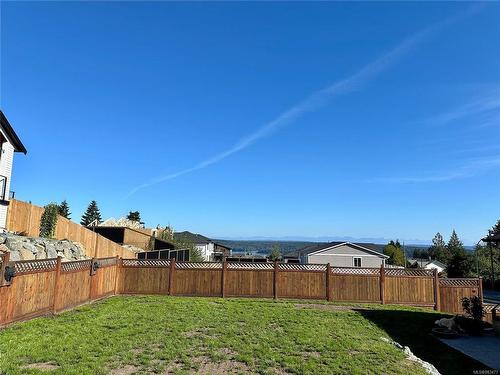 870 Russell Rd, Ladysmith, BC 