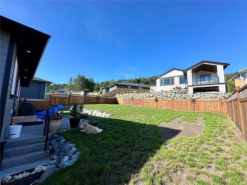 870 Russell Rd, Ladysmith, BC 