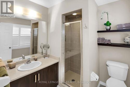 8681 Dogwood Crescent, Niagara Falls (222 - Brown), ON - Indoor Photo Showing Bathroom