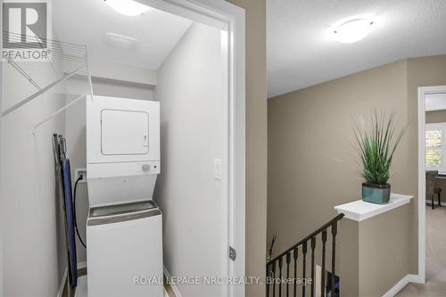 8681 Dogwood Crescent, Niagara Falls (222 - Brown), ON - Indoor Photo Showing Laundry Room