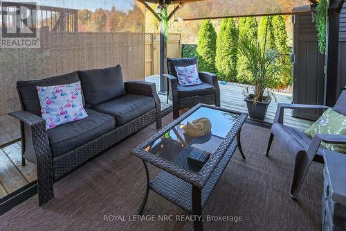 8681 Dogwood Crescent, Niagara Falls (222 - Brown), ON - Outdoor With Deck Patio Veranda With Exterior