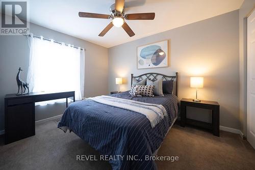 7 Fenwick Court, Brantford, ON - Indoor Photo Showing Bedroom