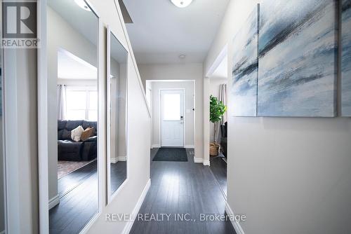 7 Fenwick Court, Brantford, ON - Indoor Photo Showing Other Room