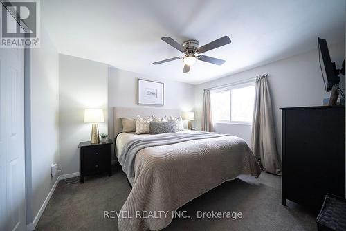 7 Fenwick Court, Brantford, ON - Indoor Photo Showing Bedroom