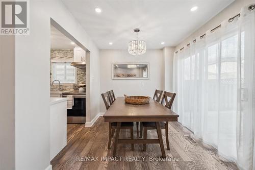 532 Cobblehill Drive, Oshawa (Pinecrest), ON - Indoor Photo Showing Dining Room