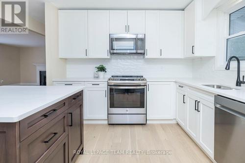 1245 Fairway Drive, Ottawa, ON - Indoor Photo Showing Kitchen With Upgraded Kitchen