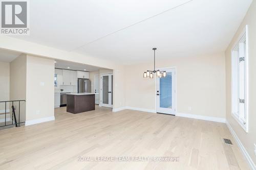 1245 Fairway Drive, Ottawa, ON - Indoor Photo Showing Other Room