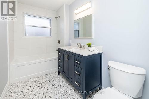 1245 Fairway Drive, Ottawa, ON - Indoor Photo Showing Bathroom