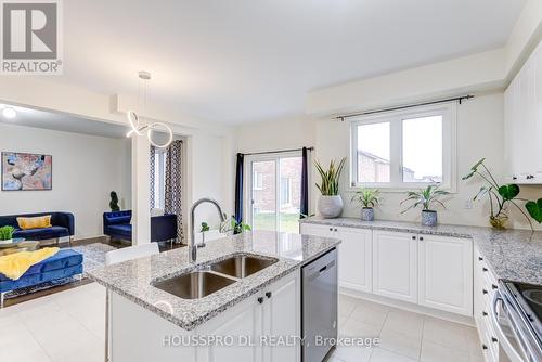 639 Fleetwood Drive, Oshawa, ON - Indoor Photo Showing Kitchen With Double Sink