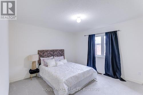 639 Fleetwood Drive, Oshawa, ON - Indoor Photo Showing Bedroom