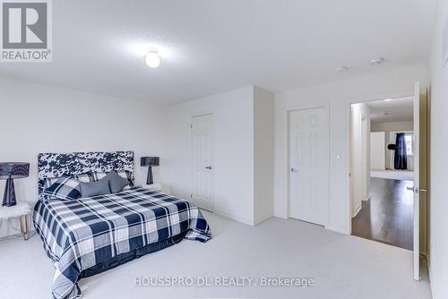 639 Fleetwood Drive, Oshawa, ON - Indoor Photo Showing Bedroom