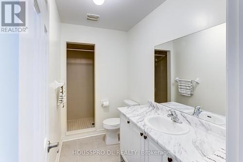 639 Fleetwood Drive, Oshawa, ON - Indoor Photo Showing Bathroom