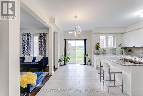 639 Fleetwood Drive, Oshawa, ON - Indoor Photo Showing Kitchen