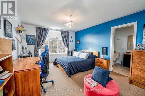 5 Westlea Avenue, Richmond Hill, ON - Indoor Photo Showing Bedroom