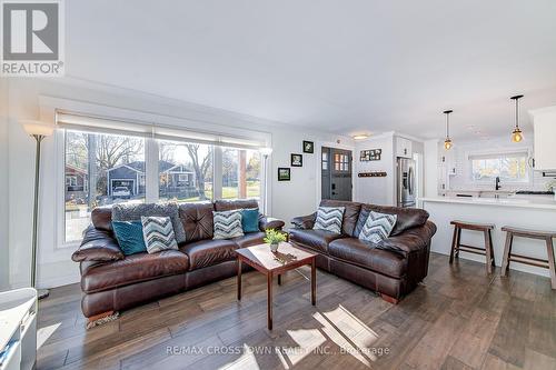 74 Strabane Avenue, Barrie, ON - Indoor Photo Showing Living Room