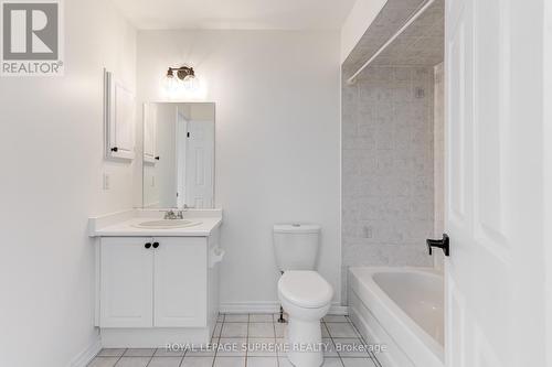 152 Rankin Crescent, Toronto, ON - Indoor Photo Showing Bathroom