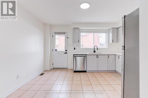 152 Rankin Crescent, Toronto, ON - Indoor Photo Showing Kitchen