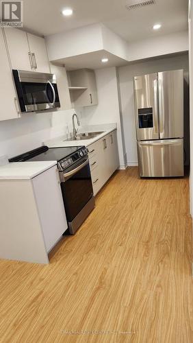 Bsmt - 640 Best Road, Milton, ON - Indoor Photo Showing Kitchen