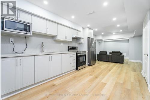 Bsmt - 8 Hammerslea Court, Brampton, ON - Indoor Photo Showing Kitchen With Upgraded Kitchen