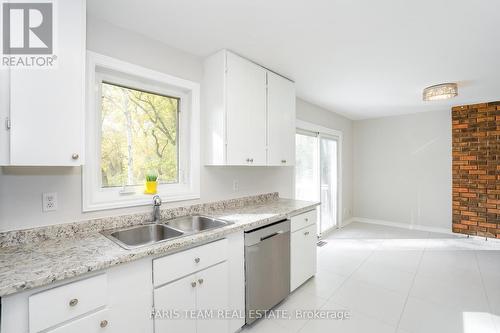 161 Brentwood Road, Essa, ON - Indoor Photo Showing Kitchen With Double Sink