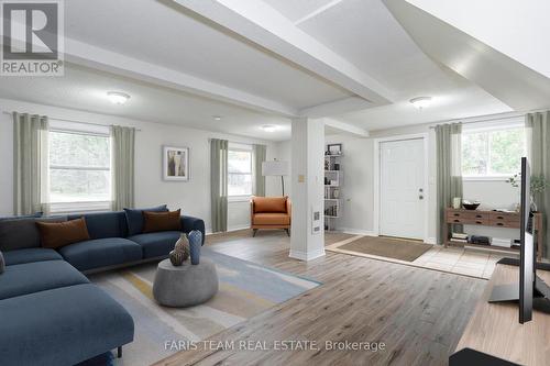 161 Brentwood Road, Essa, ON - Indoor Photo Showing Living Room