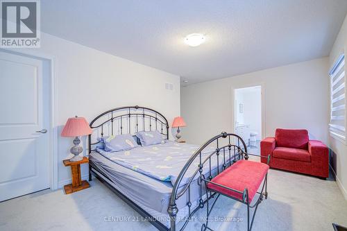 69 Bud Leggett Crescent, Georgina, ON - Indoor Photo Showing Bedroom