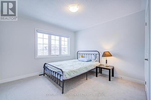 69 Bud Leggett Crescent, Georgina, ON - Indoor Photo Showing Bedroom