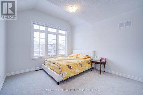 69 Bud Leggett Crescent, Georgina, ON - Indoor Photo Showing Bedroom