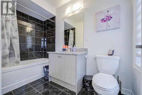 69 Bud Leggett Crescent, Georgina, ON - Indoor Photo Showing Bathroom