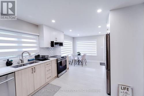 885 Glen Cedar Drive, Smith-Ennismore-Lakefield, ON - Indoor Photo Showing Kitchen With Double Sink With Upgraded Kitchen