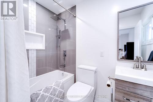 885 Glen Cedar Drive, Smith-Ennismore-Lakefield, ON - Indoor Photo Showing Bathroom