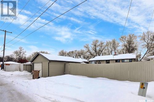 711 18Th Avenue E, Regina, SK - Outdoor