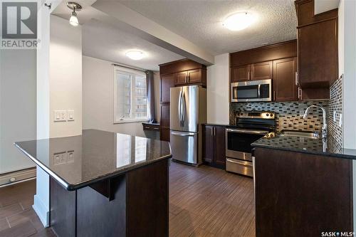 1205 320 5Th Avenue N, Saskatoon, SK - Indoor Photo Showing Kitchen