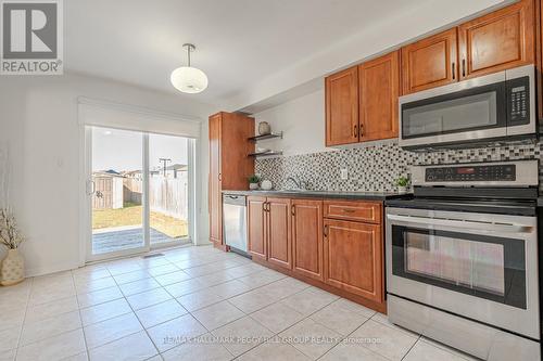 35 Lookout Street, Essa, ON - Indoor Photo Showing Kitchen