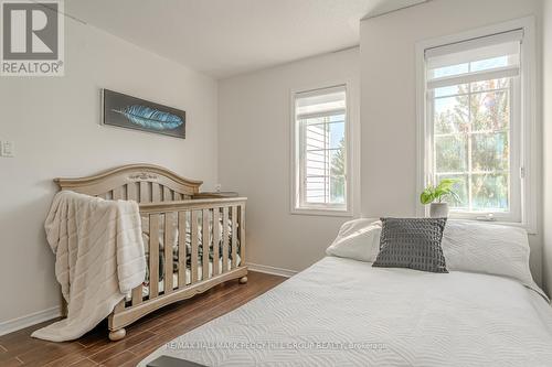 35 Lookout Street, Essa, ON - Indoor Photo Showing Bedroom