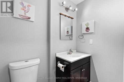 10 Jack Roach Street, Clarington (Bowmanville), ON - Indoor Photo Showing Bathroom