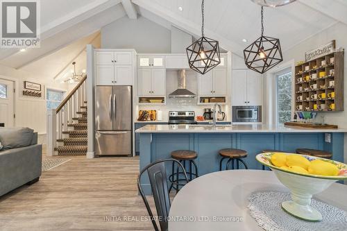 21 Chiniquy Street, Bluewater (Bayfield), ON - Indoor Photo Showing Dining Room