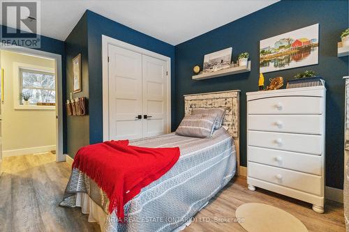 21 Chiniquy Street, Bluewater (Bayfield), ON - Indoor Photo Showing Bedroom