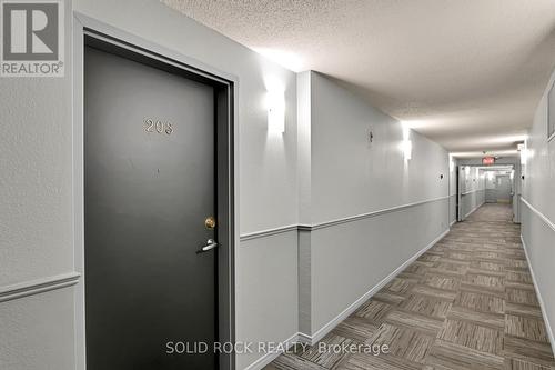 203 - 1490 Heron Road, Ottawa, ON - Indoor Photo Showing Other Room