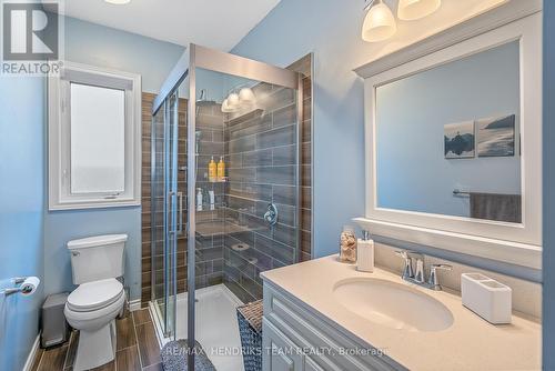 4034 Barry Drive, Lincoln (982 - Beamsville), ON - Indoor Photo Showing Bathroom