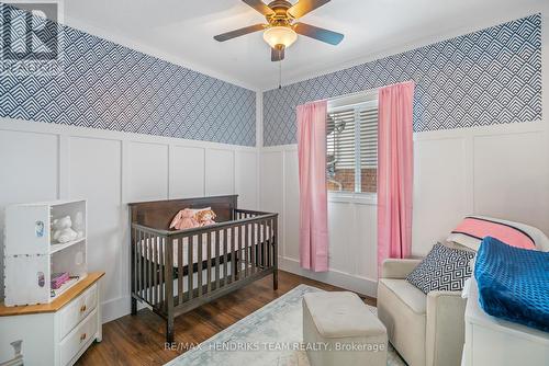 4034 Barry Drive, Lincoln (982 - Beamsville), ON - Indoor Photo Showing Bedroom