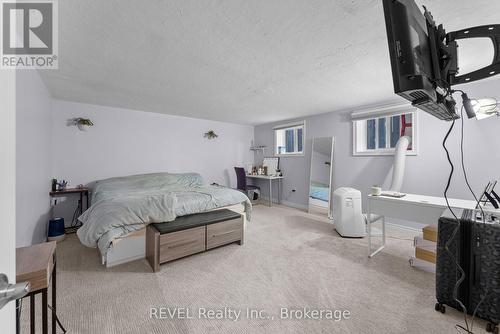 511 Woodlawn Road, Welland, ON - Indoor Photo Showing Bedroom