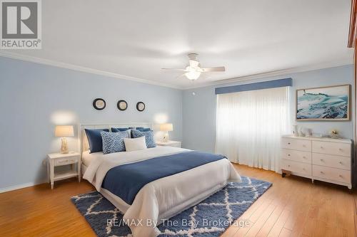 7 Trailwood Place, Wasaga Beach, ON - Indoor Photo Showing Bedroom