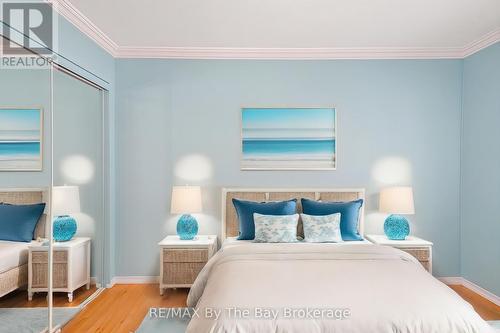 7 Trailwood Place, Wasaga Beach, ON - Indoor Photo Showing Bedroom