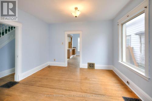 27 Hiawatha Street, St. Thomas, ON - Indoor Photo Showing Other Room