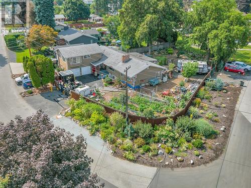 4302 Hazell Road, Kelowna, BC - Outdoor